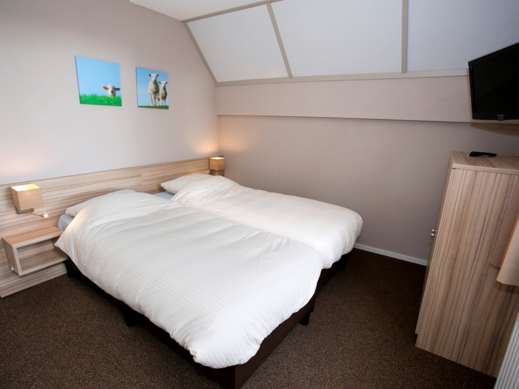 AHT_03_27434_4_3_80488