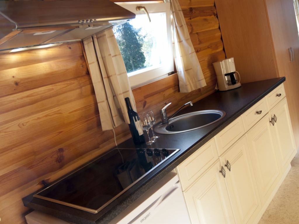 ZDL_03_76442_4_3_76468