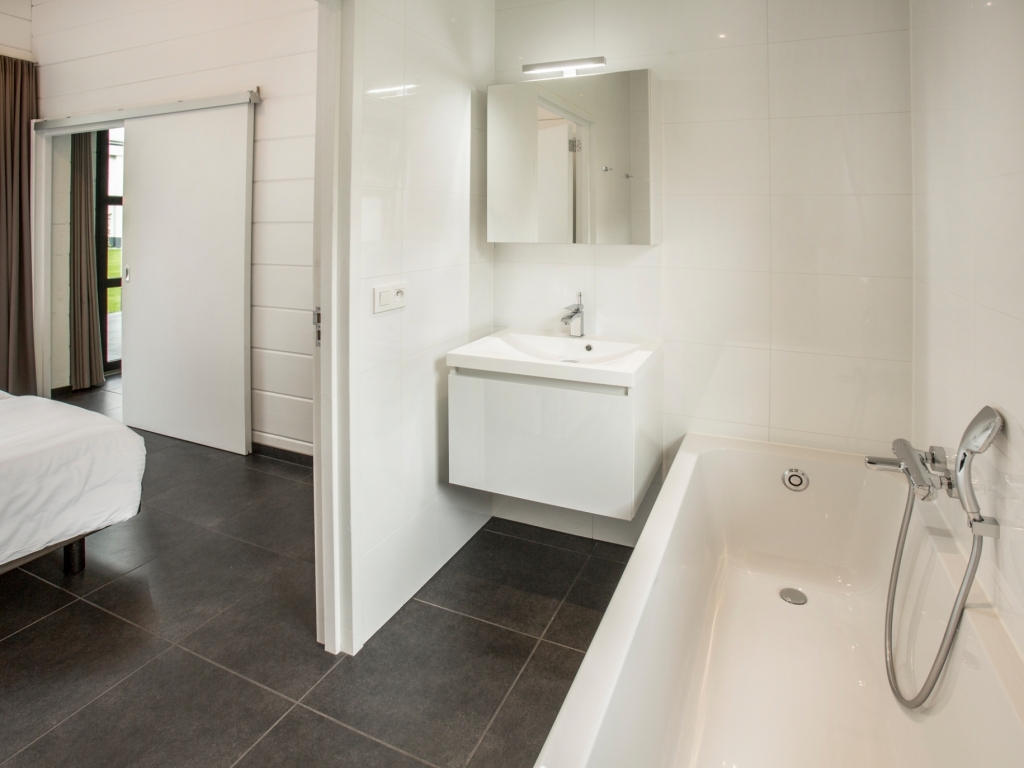 ZDL_03_77760_4_3_77845