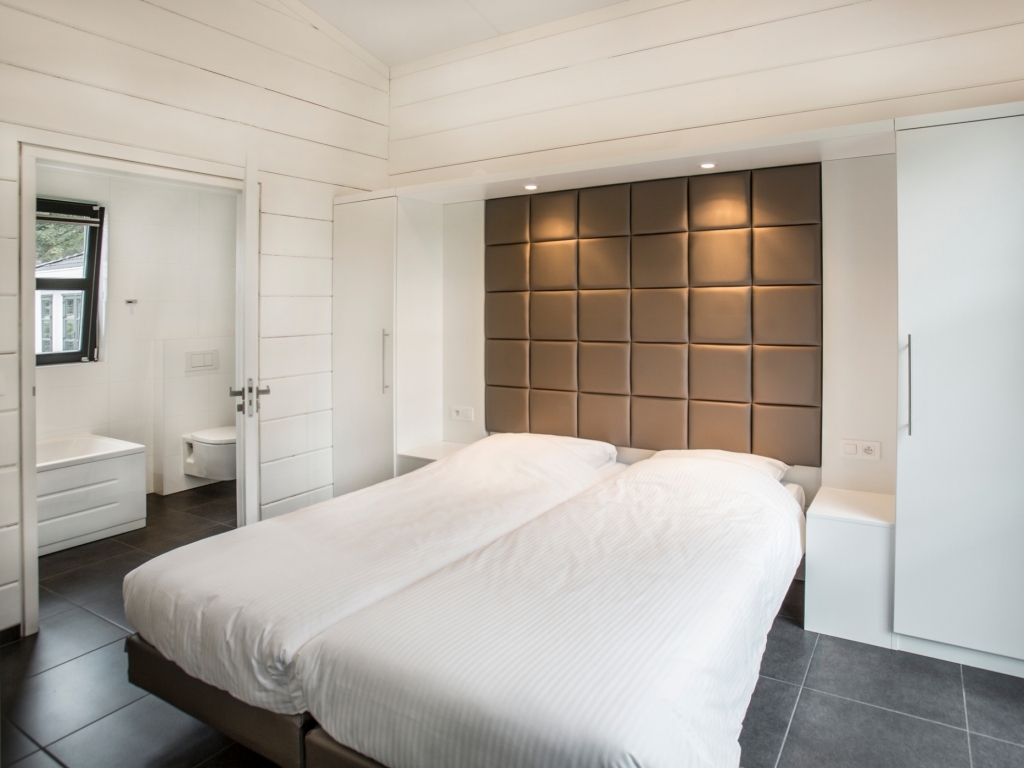 ZDL_03_77786_4_3_77836